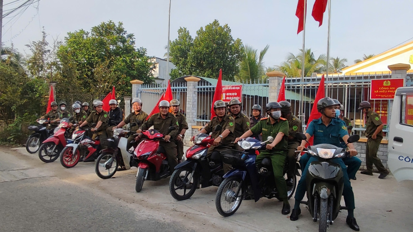 CÔNG AN XÃ HIẾU PHỤNG, TỈNH VĨNH LONG: TỔ CHỨC LỄ RA QUÂN THỰC HIỆN CAO ĐIỂM TẤN CÔNG, TRẤN ÁP CÁC LOẠI TỘI PHẠM, BẢO ĐẢM AN NINH TRẬT TỰ ĐẠI HỘI ĐẠI BIỂU TOÀN QUỐC LẦN THỨ XIV CỦA ĐẢNG, BẦU CỬ ĐẠI BIỂU QUỐC HỘI KHÓA XVI VÀ ĐẠI BIỂU HỘI ĐỒNG NHÂN DÂN CÁC CẤP, NHIỆM KỲ 2026 - 2031, TẾT NGUYÊN ĐÁN BÍNH NGỌ NĂM 2026, CÁC SỰ KIỆN LỚN CỦA ĐẤT NƯỚC VÀ CÁC LỄ HỘI ĐẦU NĂM